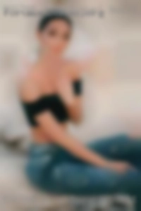 DJSghtygurl built horny